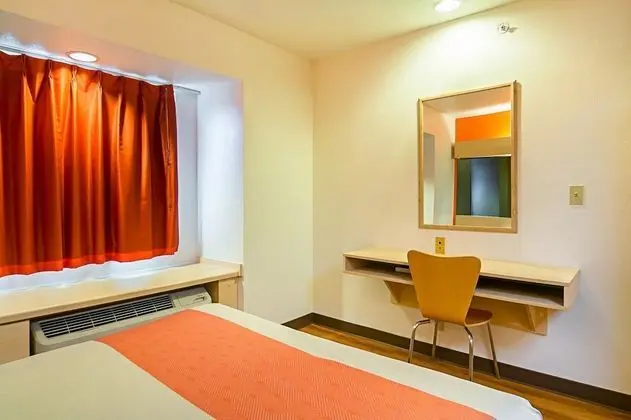 Standard Oda, 1 Büyük (Queen) Boy Yatak, Sigara İçilmez