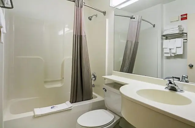 Standard Oda, 2 Büyük (Queen) Boy Yatak, Sigara İçilmez