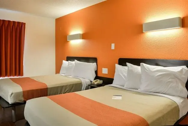 Deluxe Oda, 2 Çift Kişilik Yatak, Sigara İçilmez, Buzdolabı ve Mikrodalga