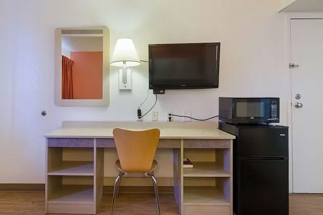 Deluxe Oda, 2 Çift Kişilik Yatak, Sigara İçilebilir, Buzdolabı ve Mikrodalga