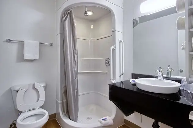 Standard Oda, 1 Büyük (Queen) Boy Yatak, Sigara İçilmez
