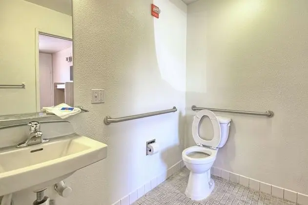 Standard Oda, 1 Çift Kişilik Yatak, Engellilere Uygun, Sigara İçilmez
