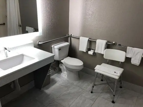 Standard Oda, 1 Büyük (Queen) Boy Yatak, Sigara İçilmez