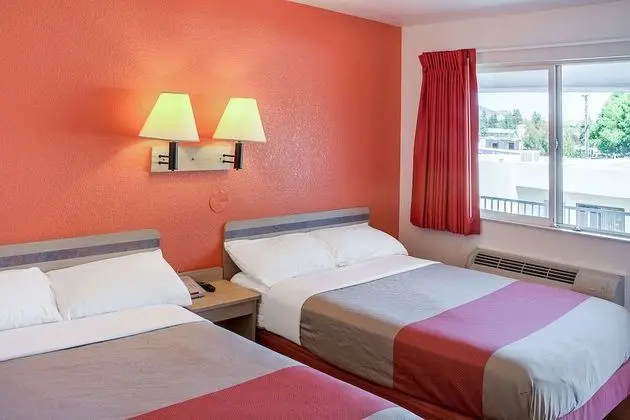 Standard Oda, 2 Çift Kişilik Yatak, Sigara İçilmez