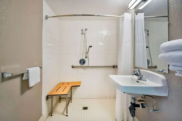 Standard Oda, 1 Çift Kişilik Yatak, Engellilere Uygun, Sigara İçilmez