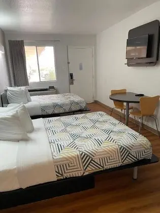 Standard Oda, 2 Çift Kişilik Yatak, Sigara İçilebilir