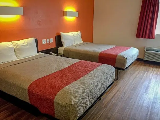Deluxe Oda, 2 Çift Kişilik Yatak, Sigara İçilmez, Buzdolabı ve Mikrodalga