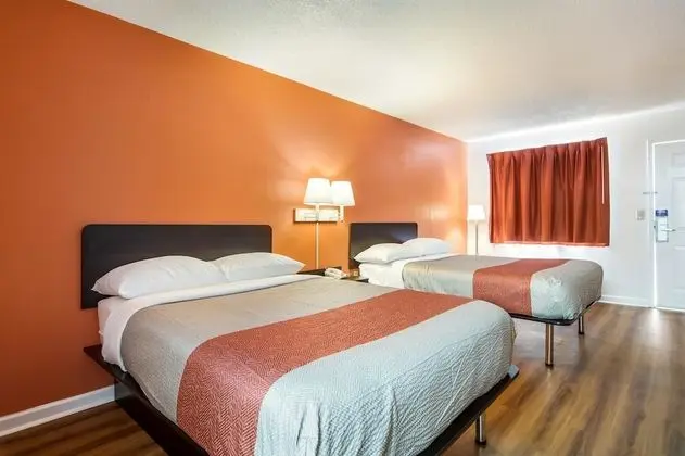 Deluxe Oda, 2 Çift Kişilik Yatak, Sigara İçilmez, Buzdolabı ve Mikrodalga