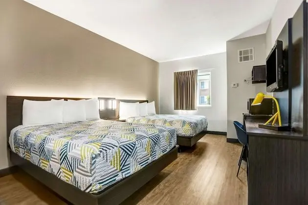 Standard Oda, 2 Büyük (Queen) Boy Yatak, Engellilere Uygun, Sigara İçilmez