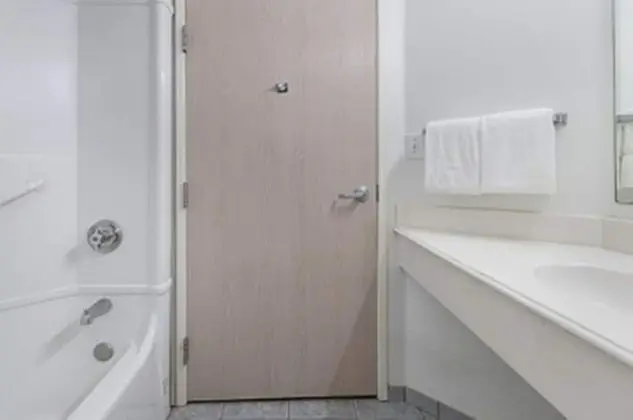 Standard Oda, 2 Büyük (Queen) Boy Yatak, Sigara İçilmez