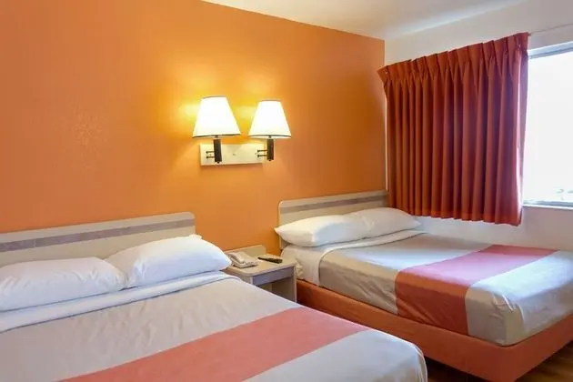 Standard Oda, 2 Çift Kişilik Yatak, Sigara İçilebilir