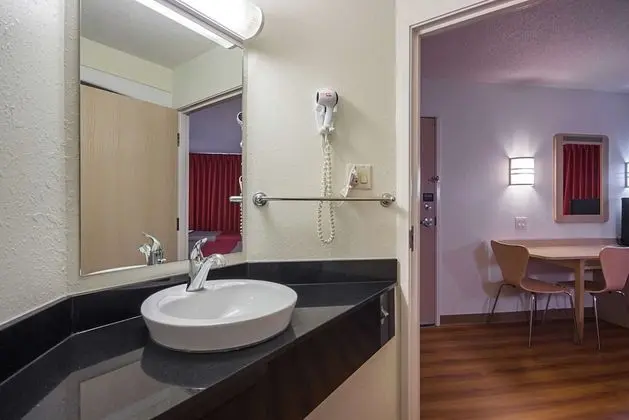Deluxe Oda, 2 Çift Kişilik Yatak, Sigara İçilmez, Buzdolabı