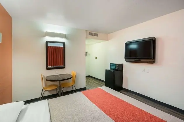 Standard Oda, 1 Büyük (Queen) Boy Yatak, Sigara İçilmez