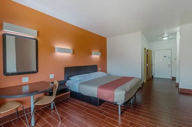 Deluxe Oda, 1 Çift Kişilik Yatak, Sigara İçilmez, Buzdolabı ve Mikrodalga
