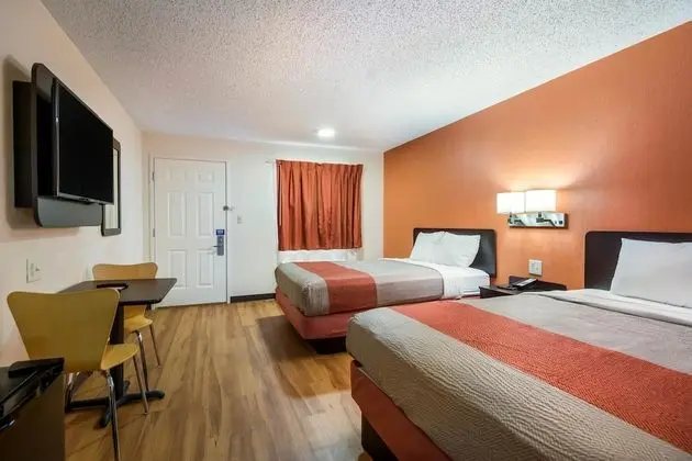 Standard Oda, 1 En Büyük (King) Boy Yatak, Sigara İçilebilir, Buzdolabı ve Mikrodalga