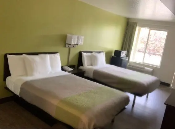 Deluxe Oda, 2 Çift Kişilik Yatak, Sigara İçilmez, Buzdolabı ve Mikrodalga
