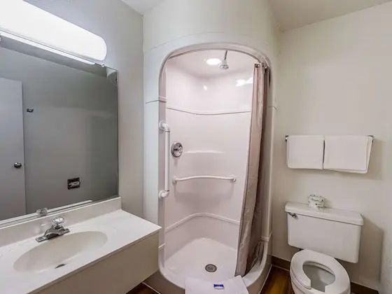 Standard Oda, 1 Büyük (Queen) Boy Yatak, Sigara İçilmez