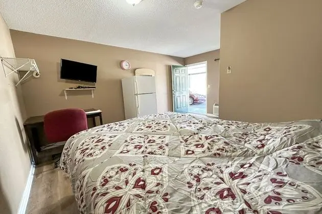 Oda, 1 Tek Kişilik Yatak, Sigara İçilebilir