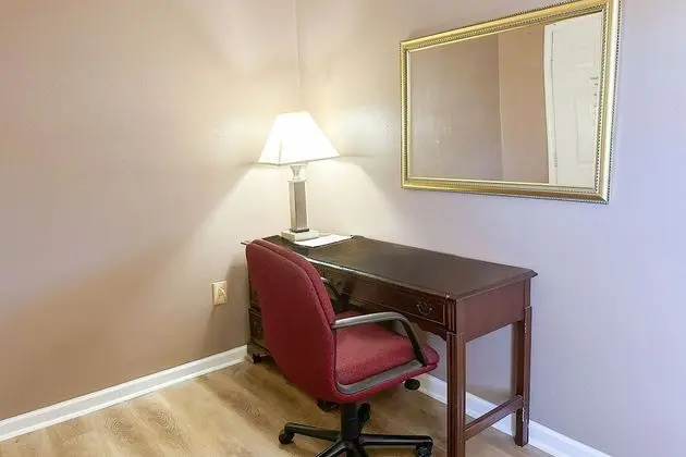 Oda, 2 Büyük (Queen) Boy Yatak, Sigara İçilebilir