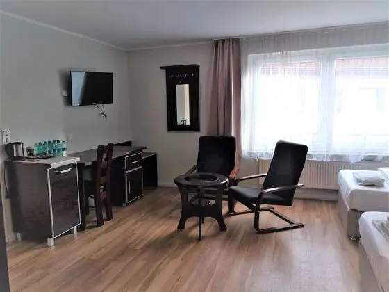 Business Dört Kişilik Oda