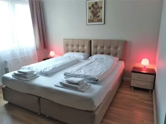 Tek Büyük Yataklı Oda