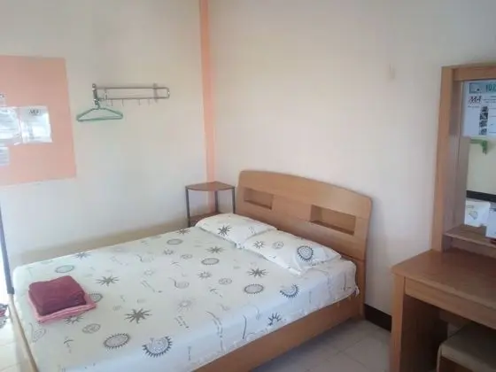 Standard Oda, 1 Büyük (Queen) Boy Yatak, Kısmi Deniz Manzaralı