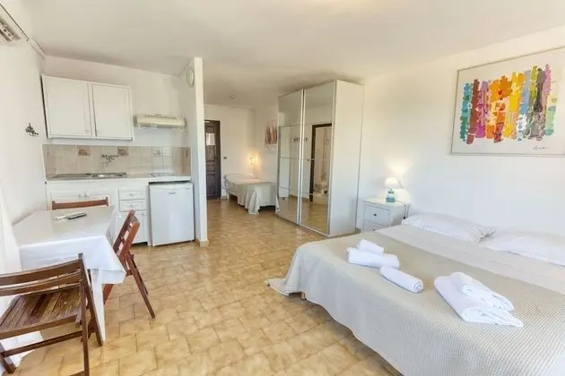 Stüdyo, Teras