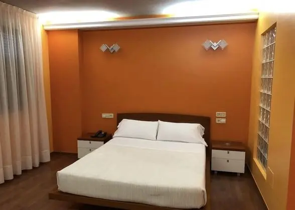 Tek Büyük Yataklı Oda