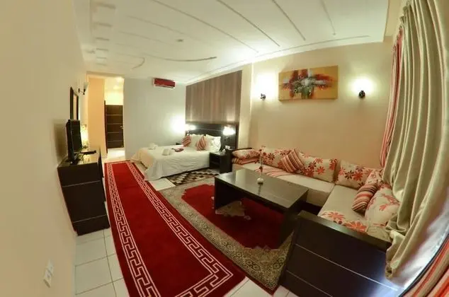Senior Oda, Havuz Manzaralı