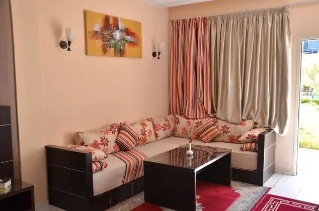 Senior Oda, Havuz Manzaralı