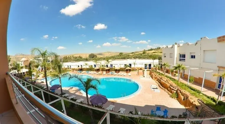 Senior Oda, Havuz Manzaralı