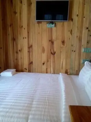 Üç Kişilik Oda