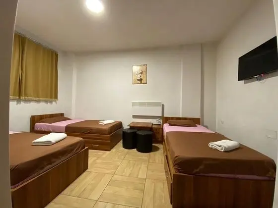 Üç Kişilik Oda