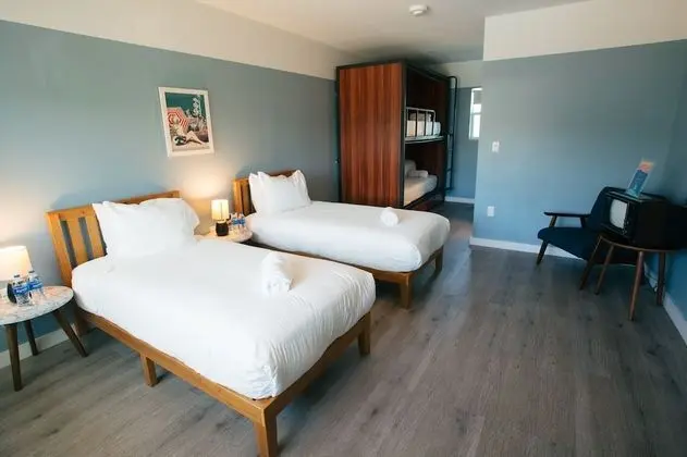 4 Bed small Community Room