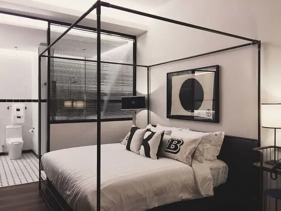 Cabin, 1 King Bed (No Window)
