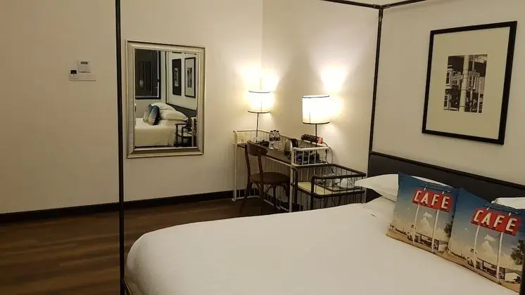 Cabin, 1 King Bed (No Window)