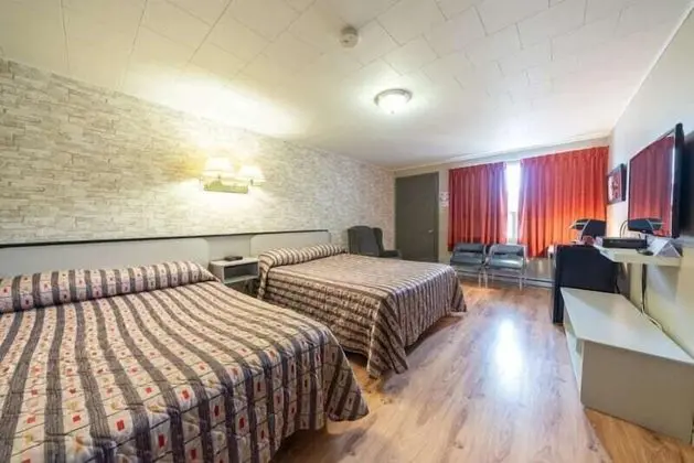 Oda, 2 Çift Kişilik Yatak