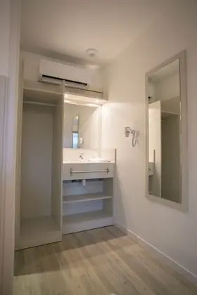 Üç Kişilik Oda