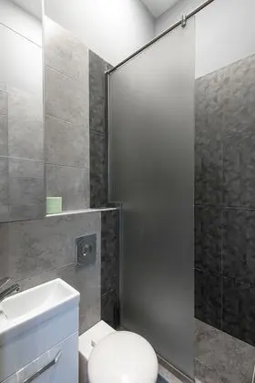 Luxury Tek Büyük Yataklı Oda