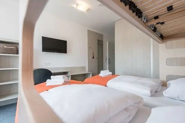 İki Ayrı Yataklı Oda (with bunkbed)