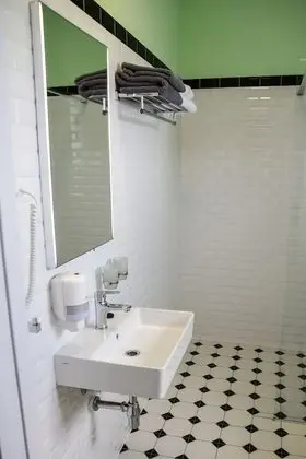 Economy Downstairs - Street (1)