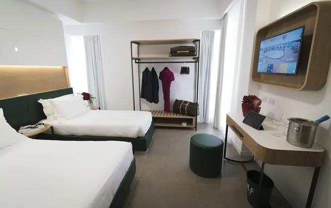 Deluxe Üç Kişilik Oda, Balkon