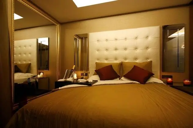 Suite Paris