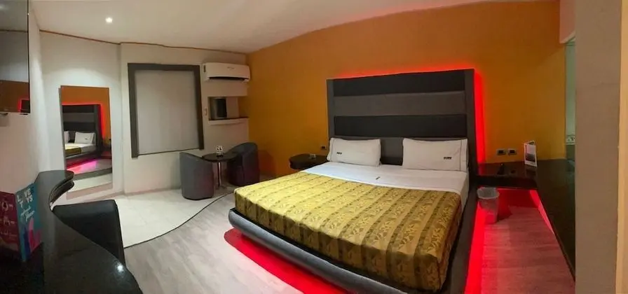 Junior Süit, 1 En Büyük (King) Boy Yatak