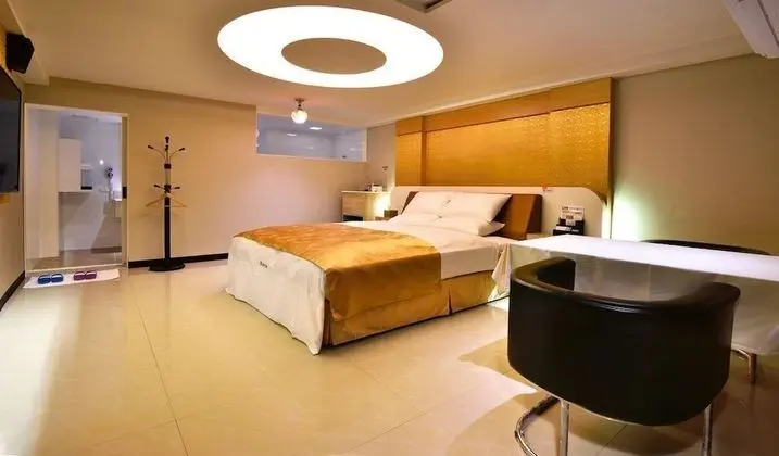 Business Tek Büyük Yataklı Oda, Özel Banyo