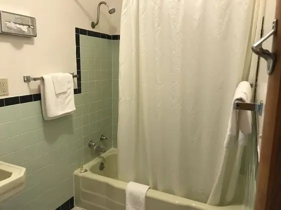 Oda, 1 Büyük (Queen) Boy Yatak, Sigara İçilmez