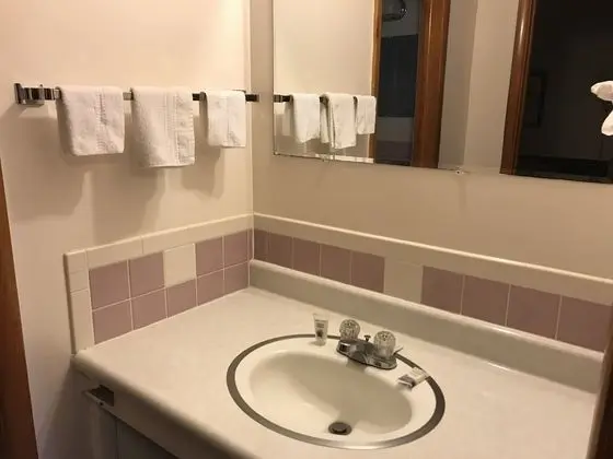 Oda, 2 Büyük (Queen) Boy Yatak, Sigara İçilmez