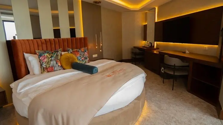 Jakuzili ve Şömineli King Suite Oda,Deniz Manzaralı,Balkonsuz