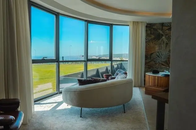 Jakuzili ve Şömineli King Suite Oda,Deniz Manzaralı,Balkonsuz