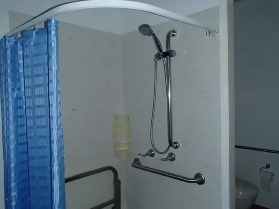 Basic Tek Büyük Yataklı Oda